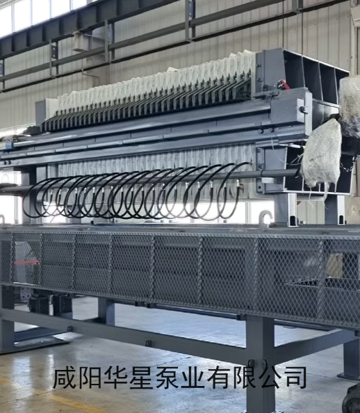 自動(dòng)廂式隔膜壓濾機 含泥餅輸送設備和壓濾機操作平臺