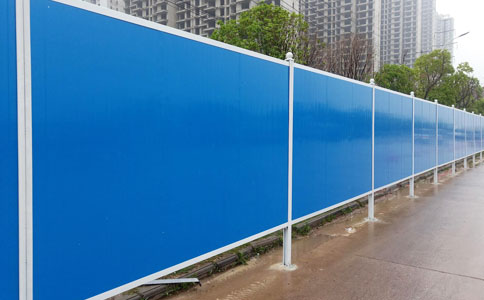 夾芯板圍擋可以用于市政建設